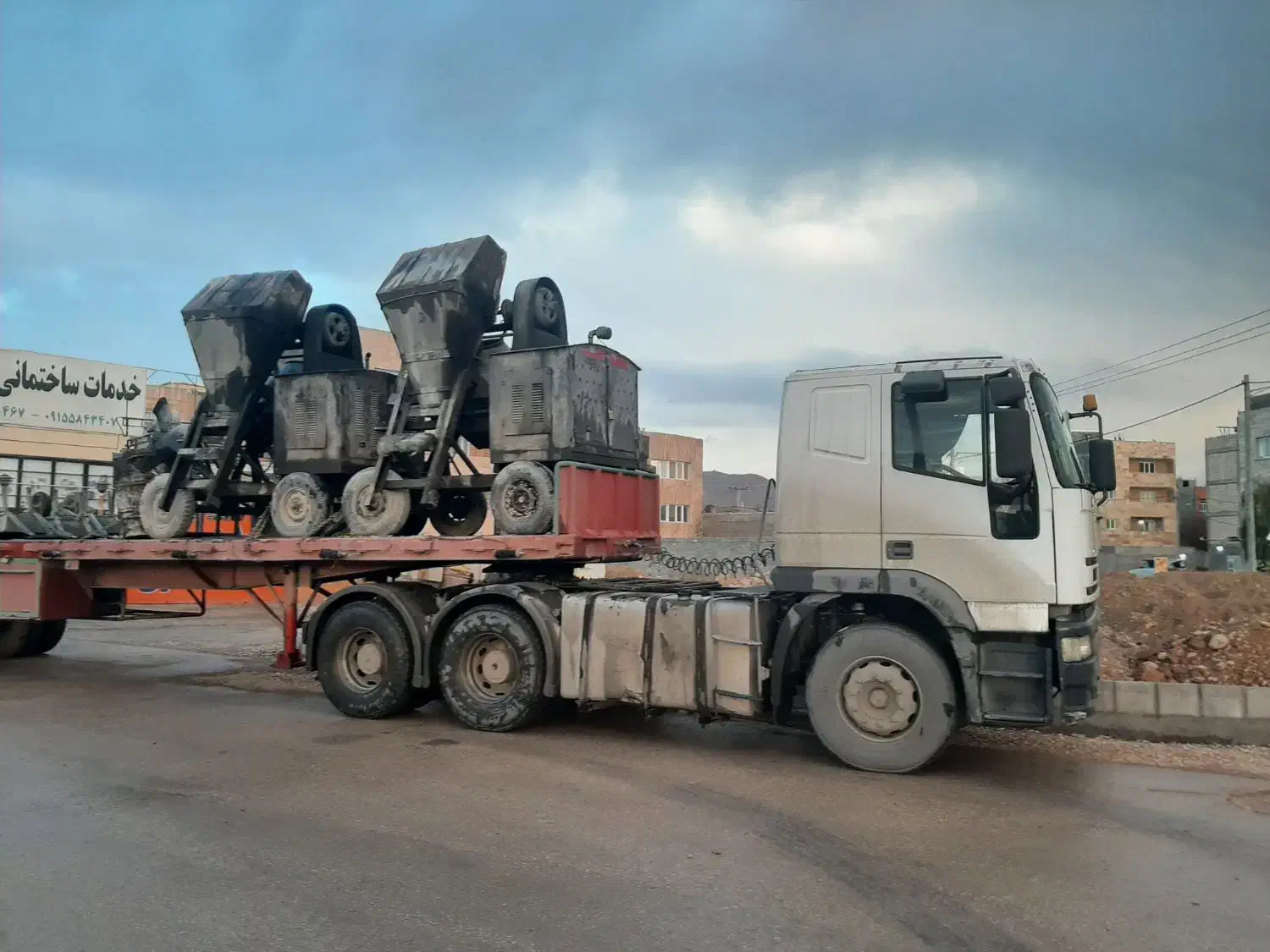 اجرای بتن ریزی با خلاطه مدیریت (فدایی)|خدمات پیشه و مهارت|بجنورد, |دیوار