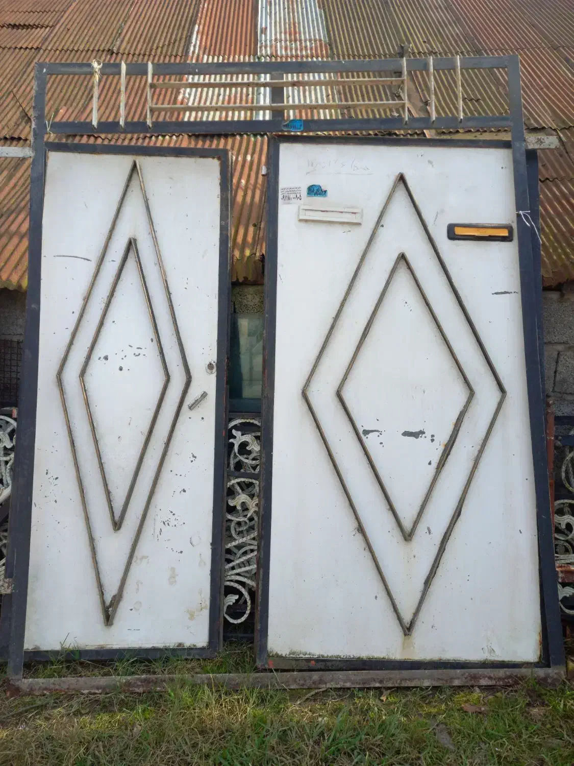 درب حیاط نرده و پله کمددیواری سردروازه|مصالح و تجهیزات ساختمان|لاهیجان, بازکیاگوراب|دیوار