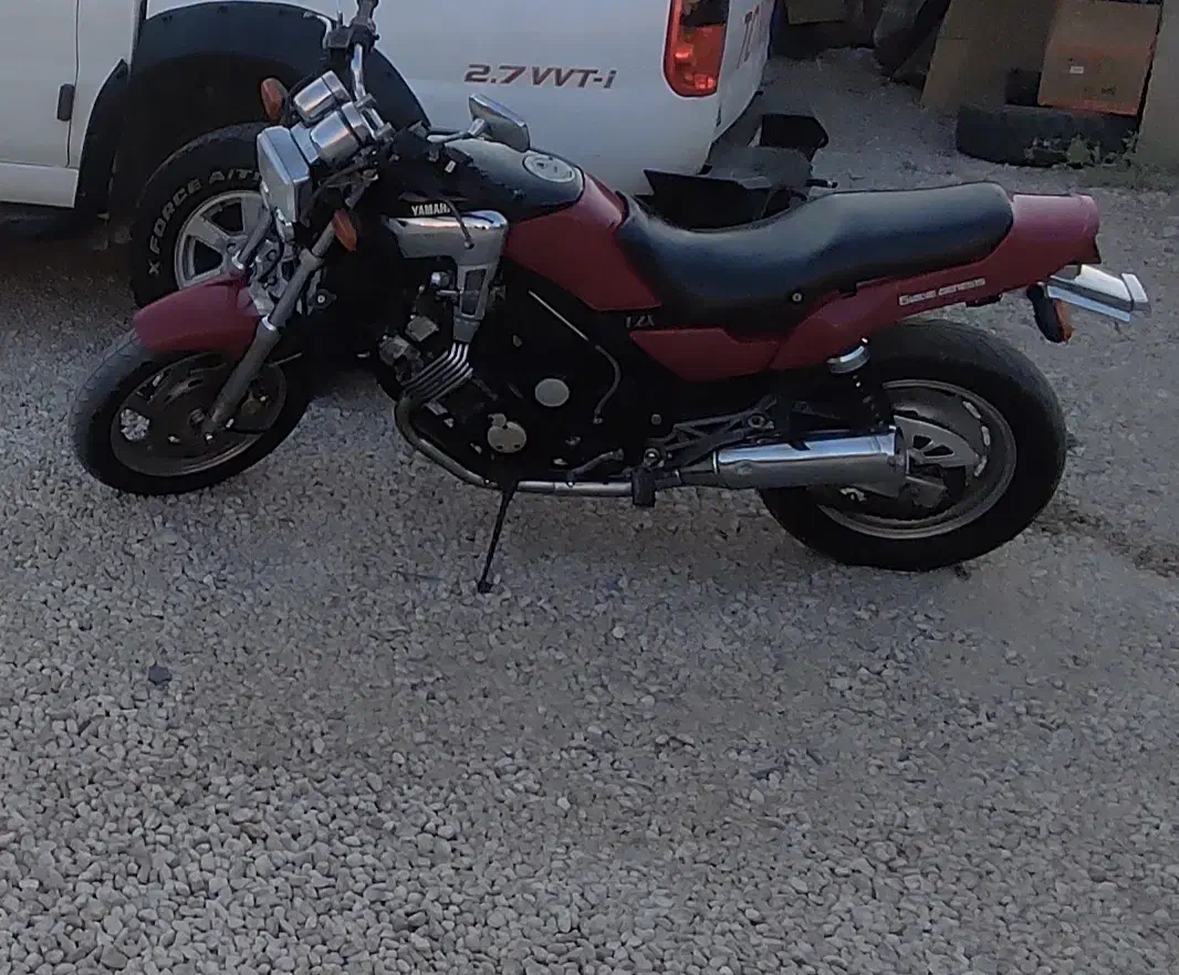 موتورسنگین fzx750|موتورسیکلت|شیراز, شهرک مدرس|دیوار