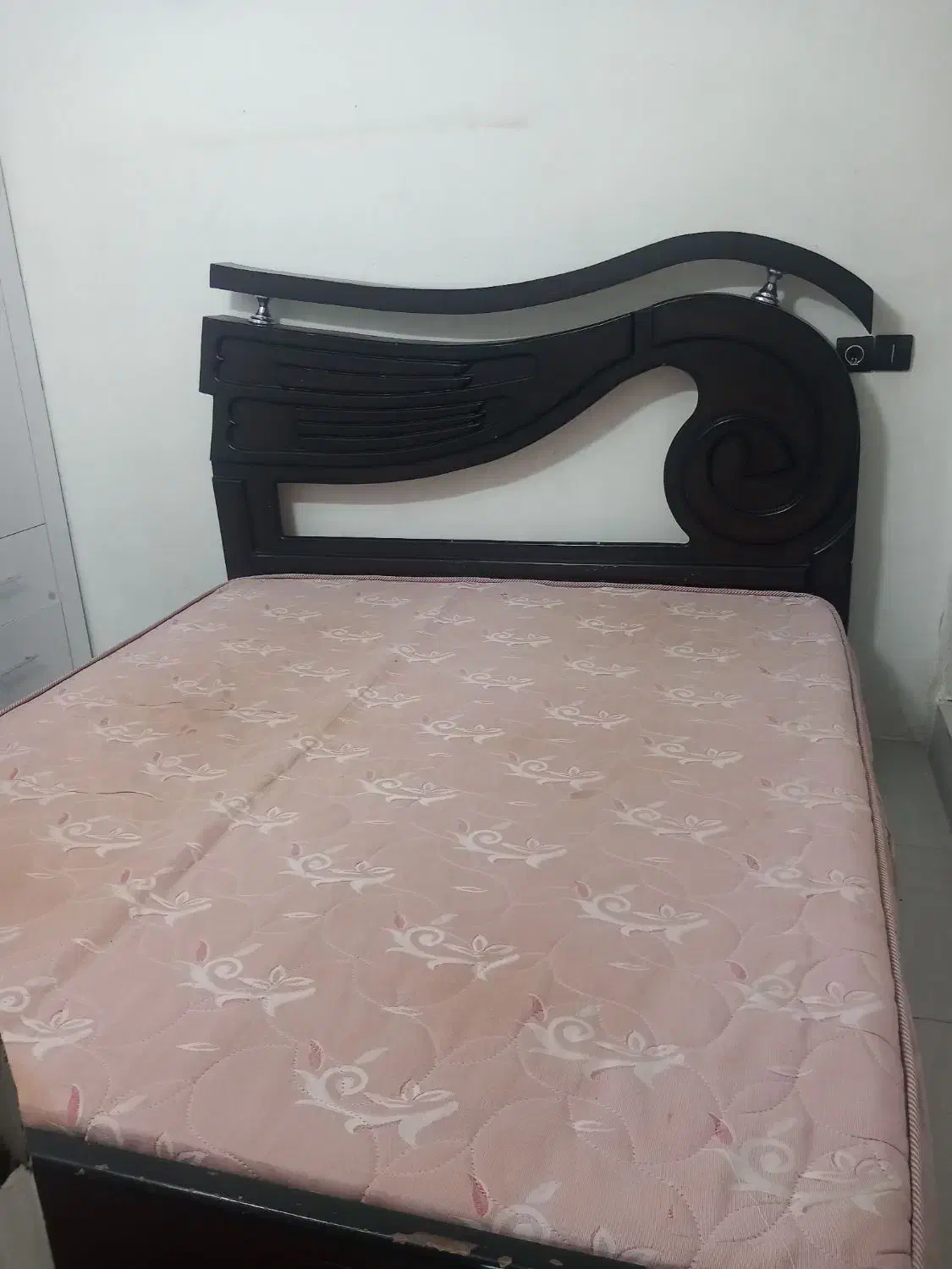 تخت خواب با تشک طبی|تشک تختخواب|شاندیز, |دیوار