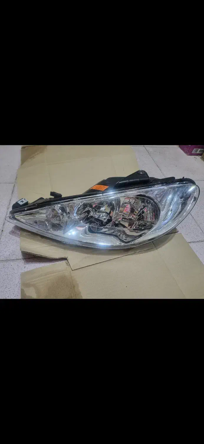 چراغ جلو 206|قطعات یدکی و لوازم جانبی|هشتگرد, شهرک وحدت|دیوار