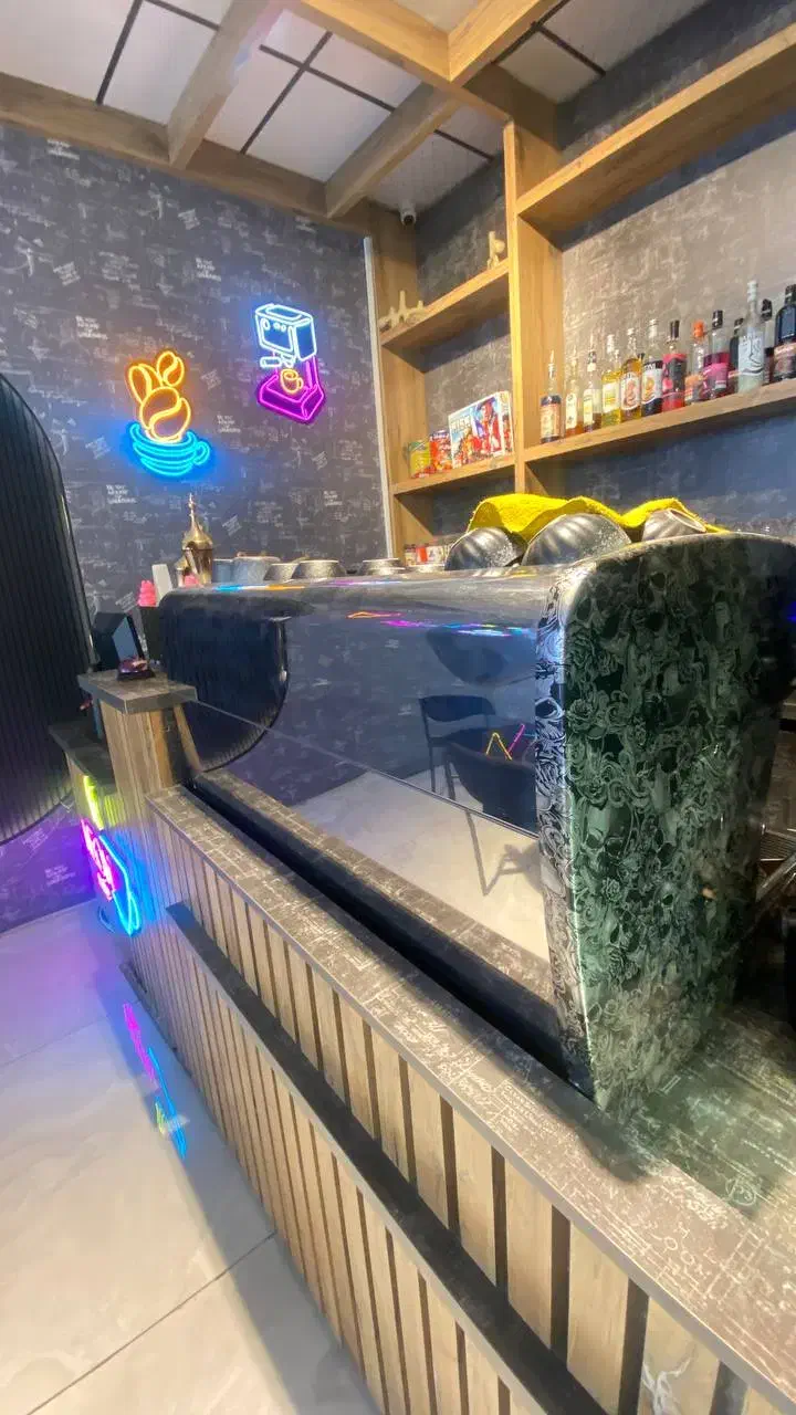 یخچال ایستاده، شو کیک چهار طبقه، دستگاه اسپرسو|کافی‌شاپ و رستوران|کرج, گوهردشت|دیوار