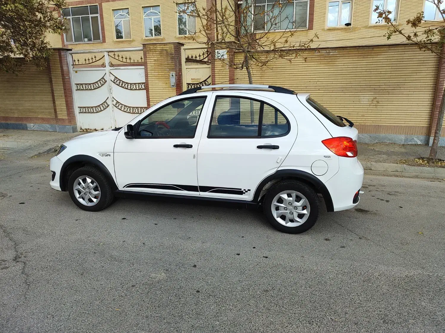 کوییک 1402r|خودرو سواری و وانت|اراک, |دیوار