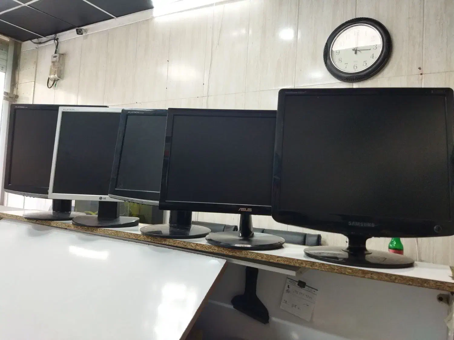 مانیتور برای دوربین مداربسته و اداری LG . Samsung|قطعات و لوازم جانبی رایانه|فردیس, فردیس|دیوار