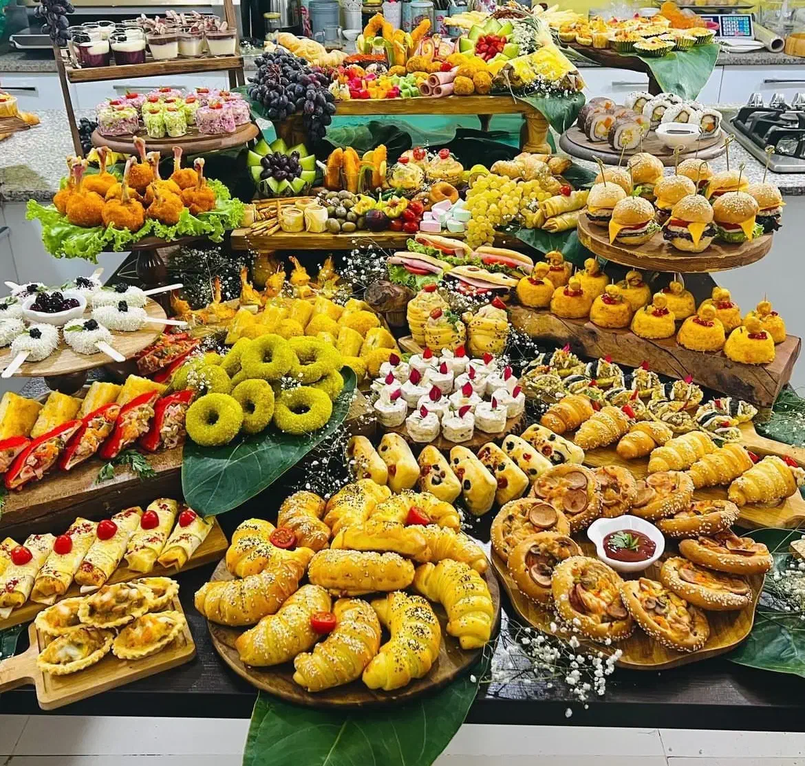 فینگرفود، فینگر فود غذا دسر میوه و انواع سینی مزه|خدمات پذیرایی، مراسم|مشهد, الهیه|دیوار