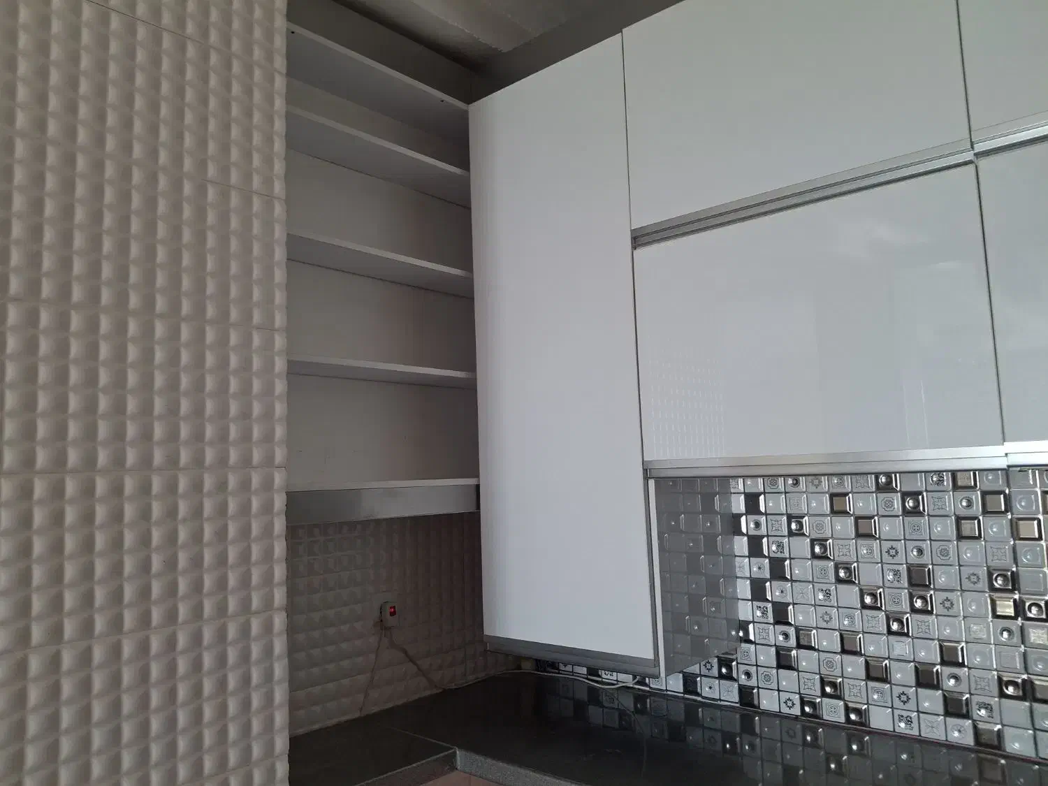 فروش واحد ۹۲متری فول امکانات دوخوابه|فروش آپارتمان|ایلام, |دیوار