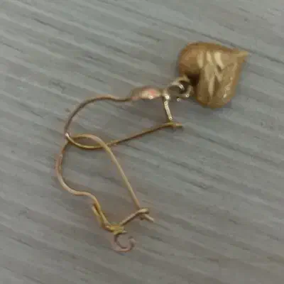 گمشده|جواهرات|نجف‌آباد, حومه نجف آباد|دیوار