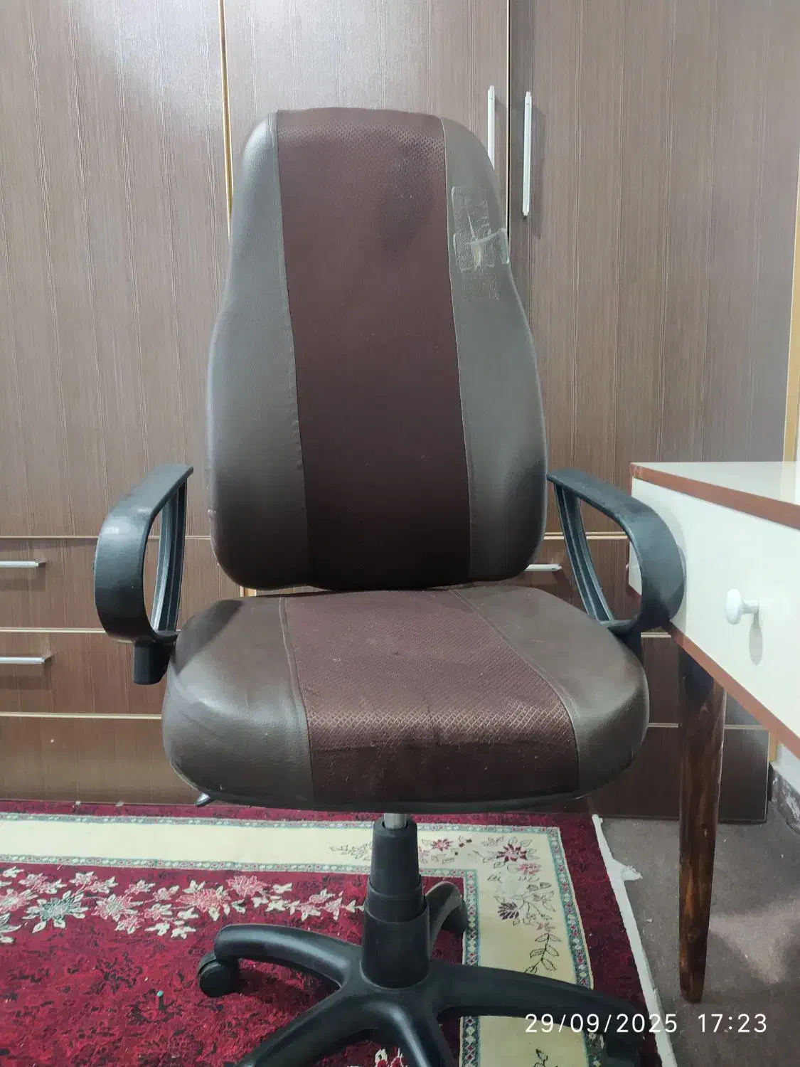 صندلی چرخدار|صندلی و نیمکت|سنندج, |دیوار