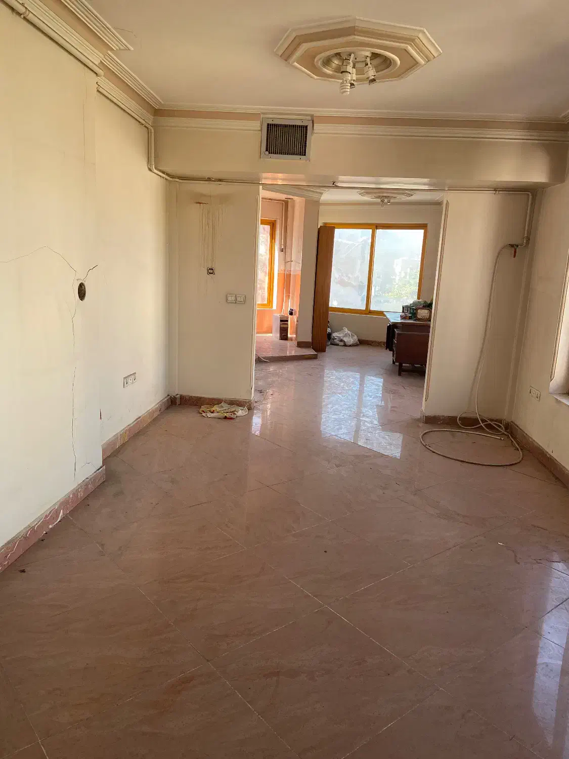 فروش واحد مناسب دفتر کار خیابان ملک|فروش آپارتمان|اراک, |دیوار