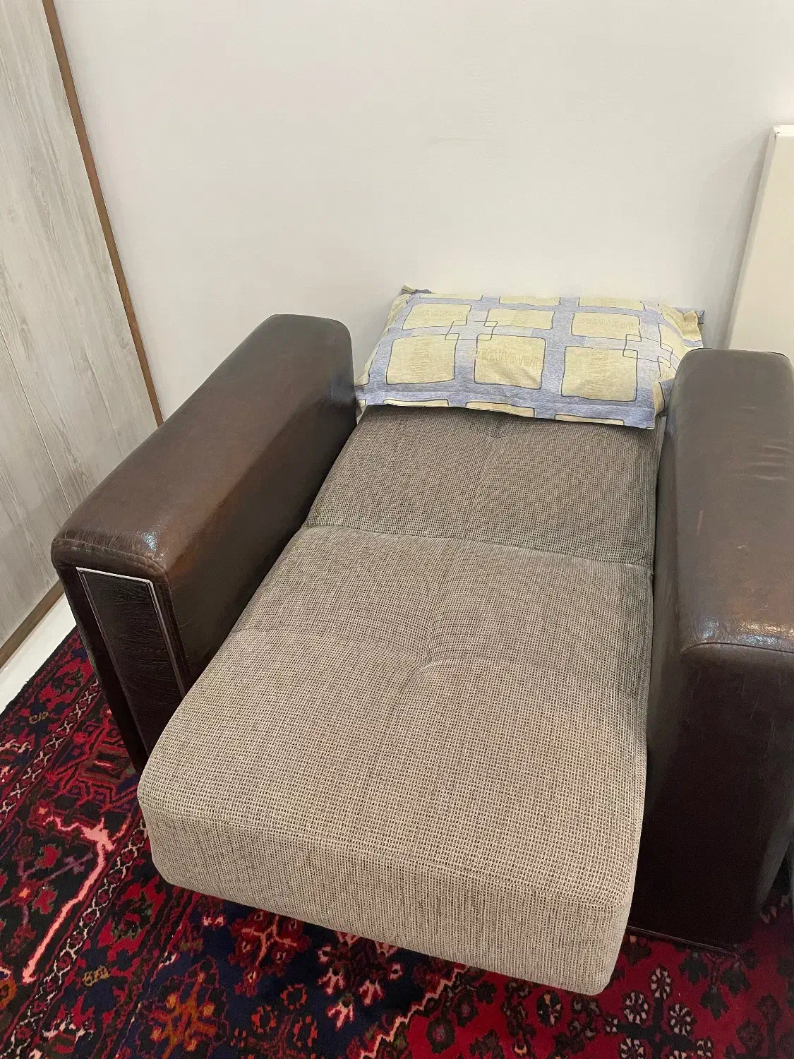 مبل تخت شو|مبلمان خانگی و میز عسلی|قشم, |دیوار