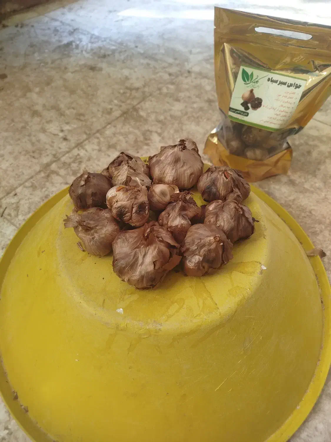 سیر سیاه همدان|خوردنی و آشامیدنی|شیراز, گلکوب|دیوار