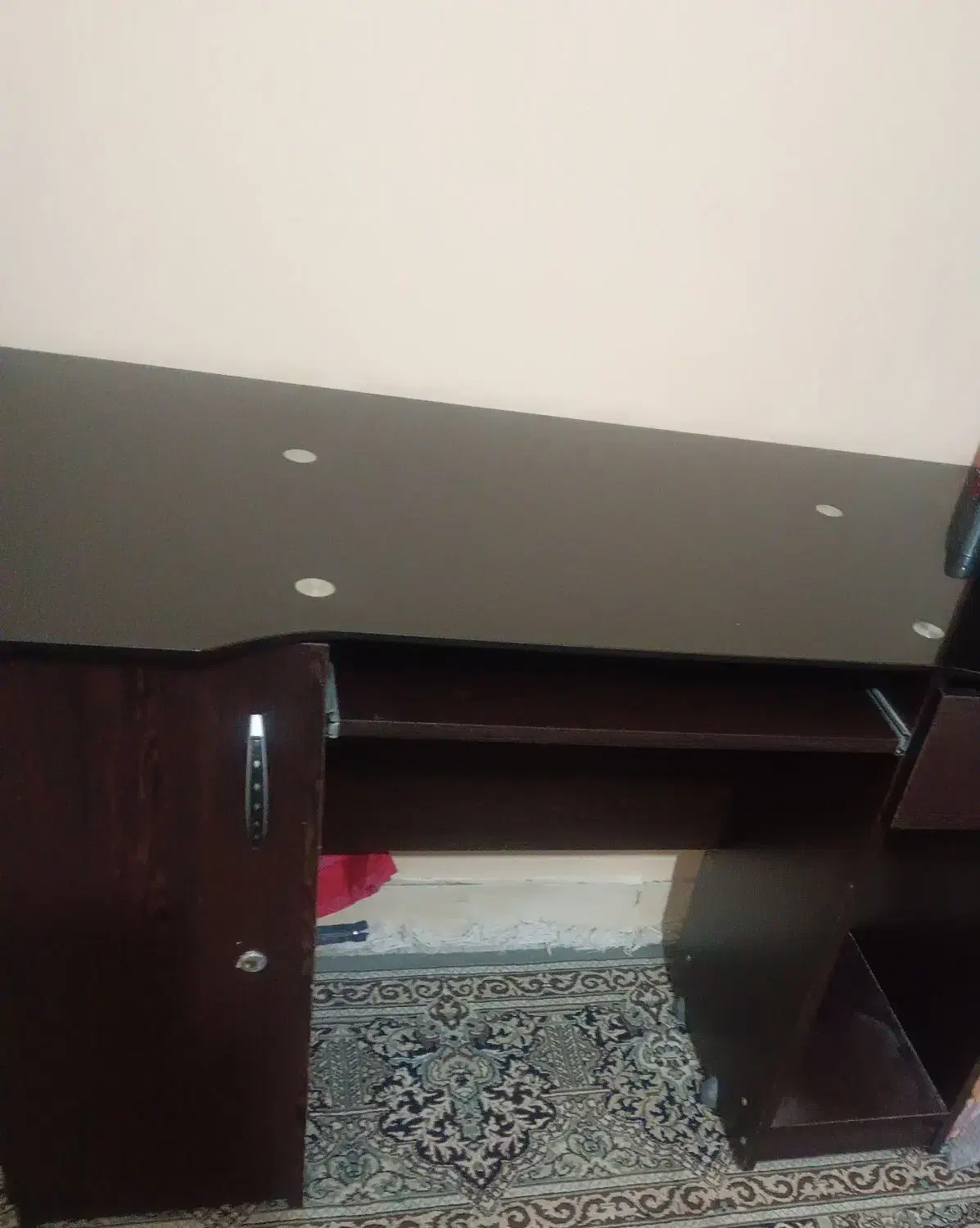 میز تحریر‌. ساعت ایستاده|میز تحریر و کامپیوتر|سیرجان, |دیوار