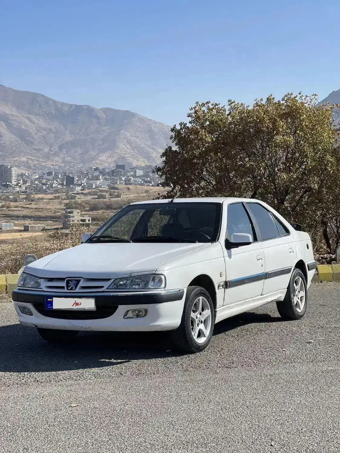 پارس 82سفید|خودرو سواری و وانت|بانه, |دیوار