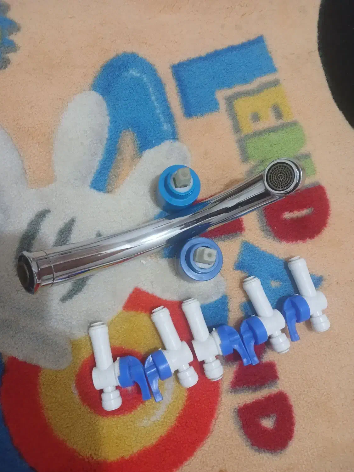 یه علمک پایه کوتاه ظرفشویی و۶ شیرآب و کاتریج شیراب|لوازم سرویس بهداشتی|اندیمشک, |دیوار