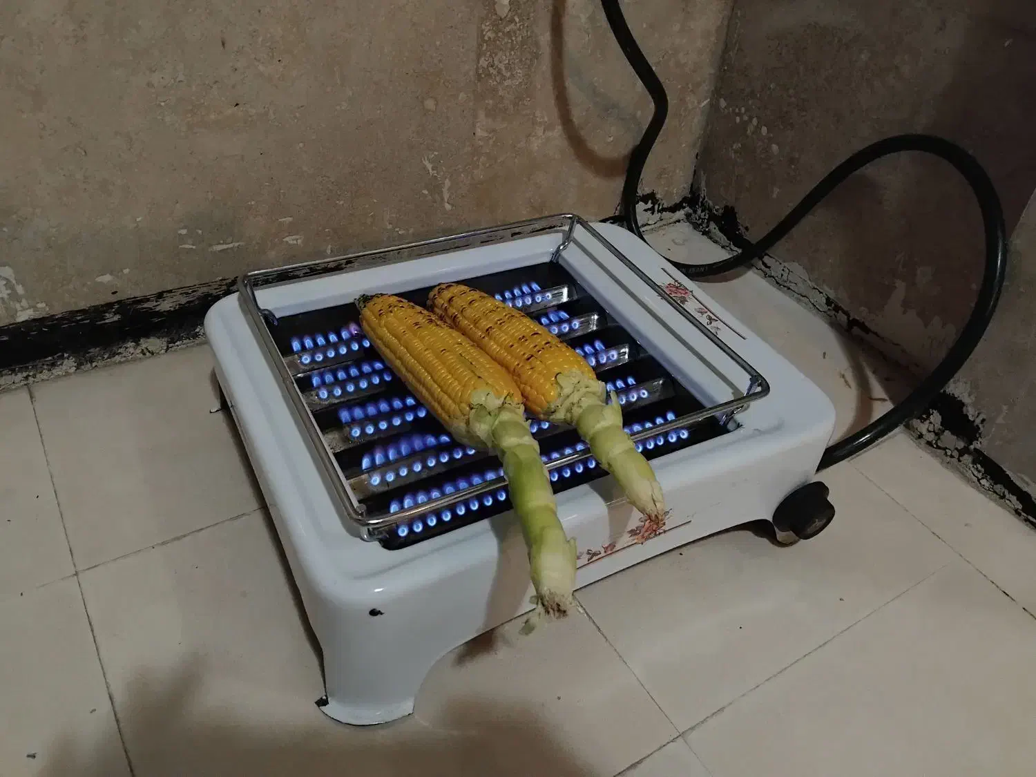 کباب پز منقل گازی در حد نو|اجاق گاز و لوازم برقی پخت‌وپز|تبریز, |دیوار