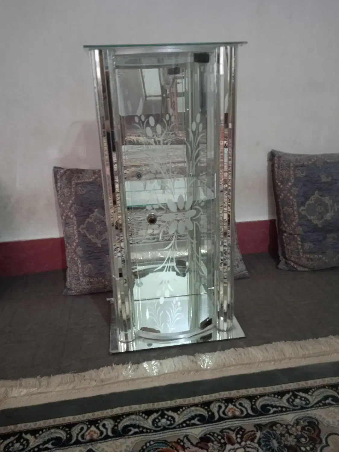 میز زیر آینه|مبلمان خانگی و میز عسلی|سبزوار, جهاد کشاورزی|دیوار