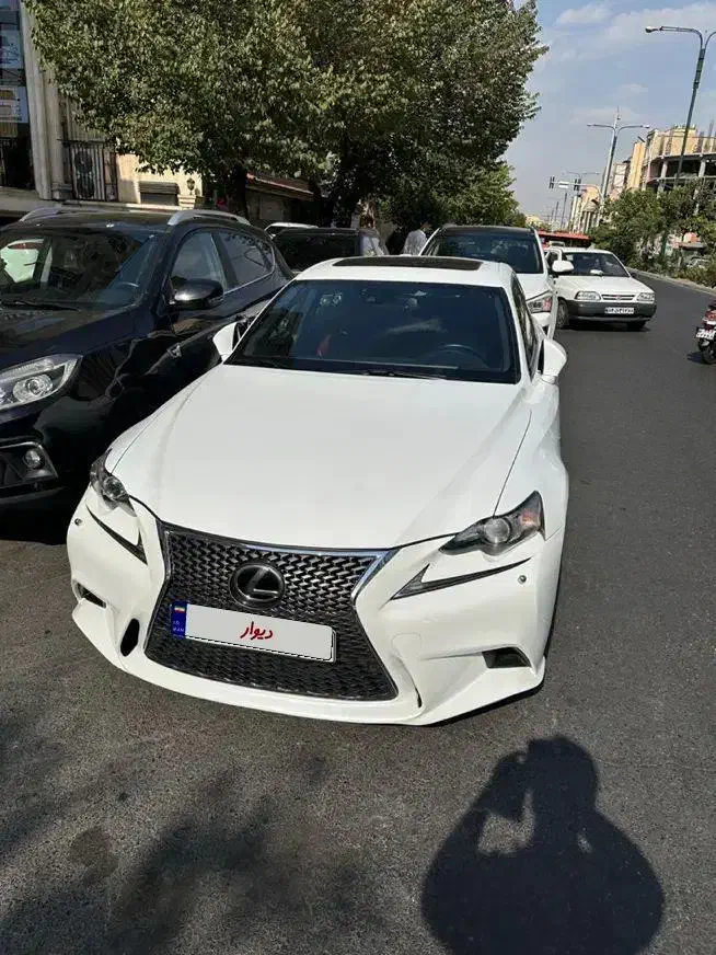 Is250|خودرو سواری و وانت|تهران, قیطریه|دیوار