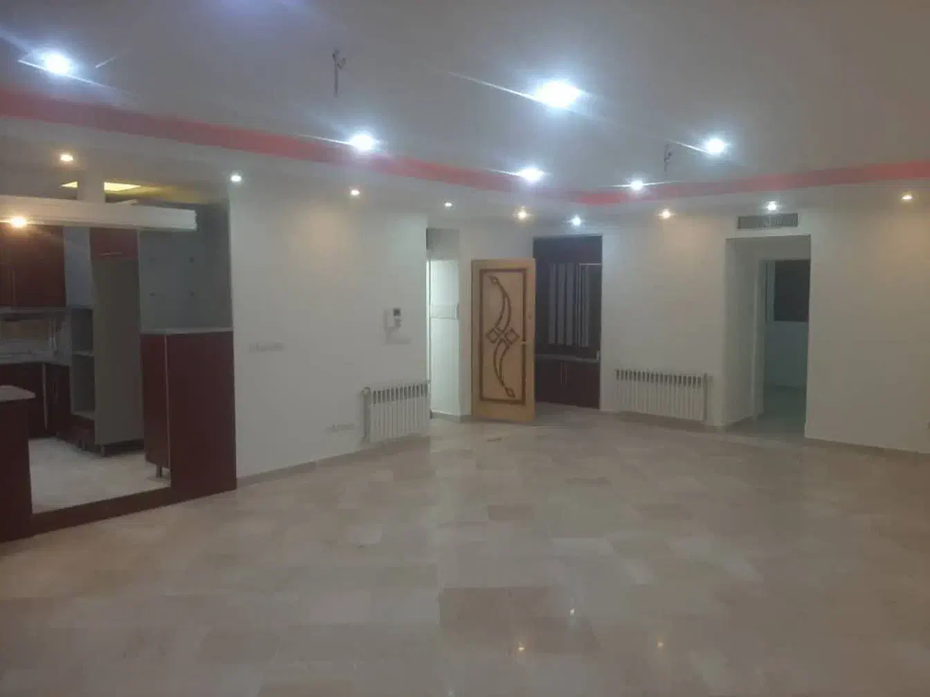 125متر آپارتمان باکلیه امکانات تهران نوامامت