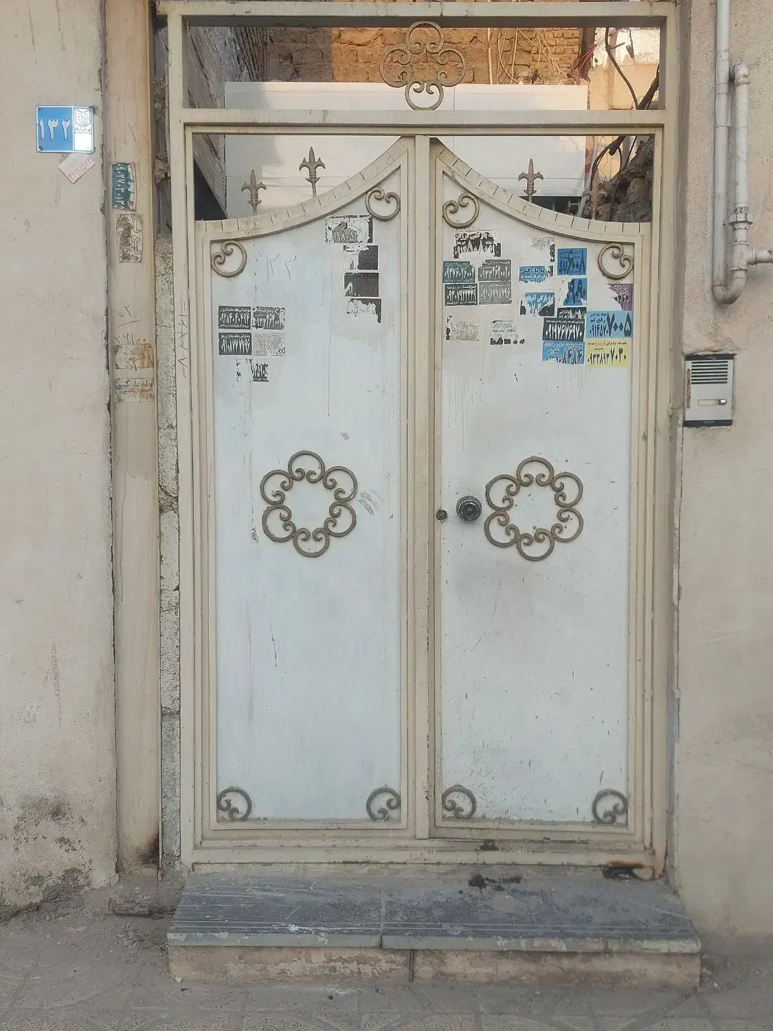 در و پنجره آهنی و درب چوبی|حراج|قرچک, مهدیه|دیوار