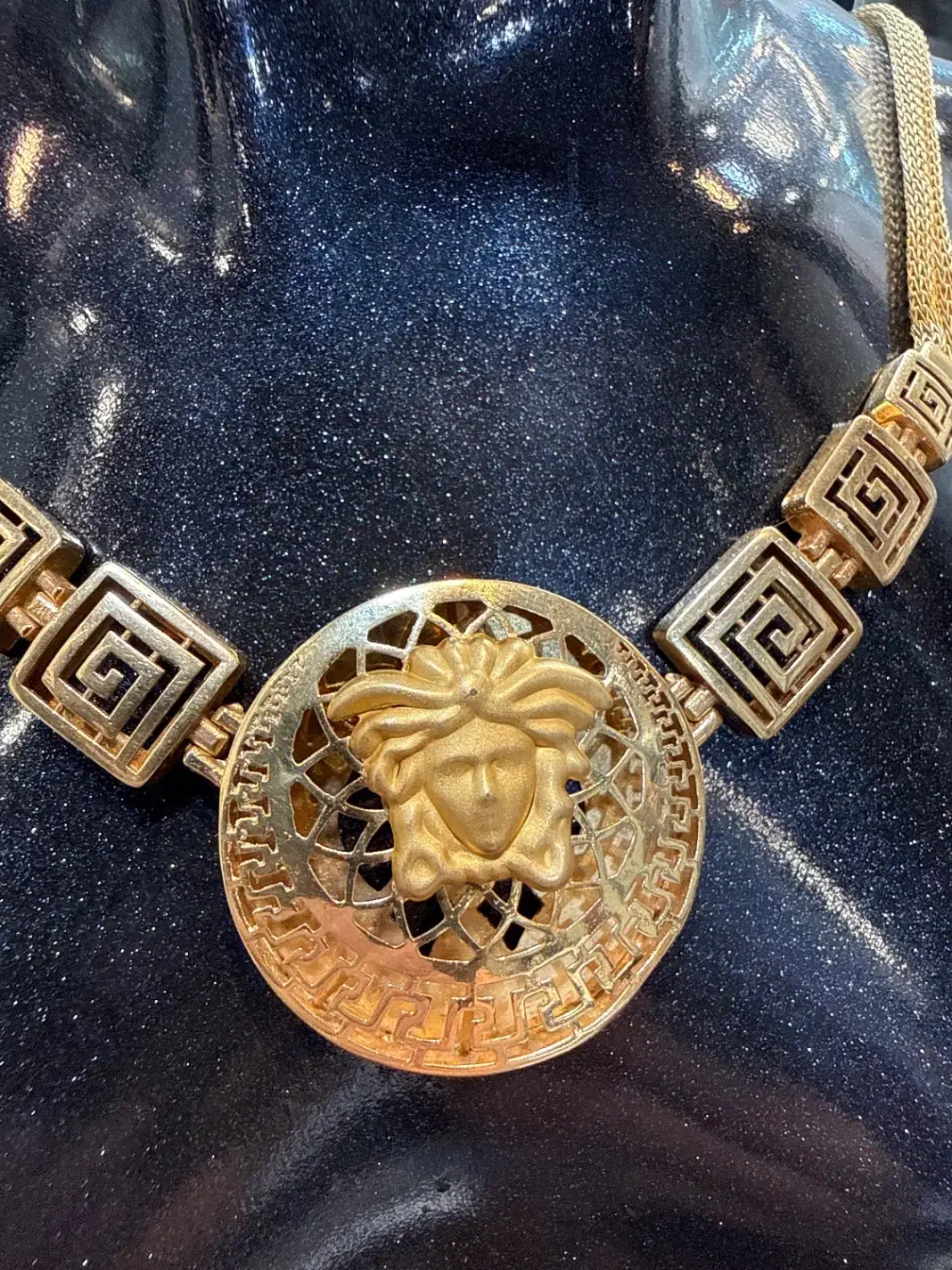 گردنبند طرح ورساچ فقط با ۵ درصد|جواهرات|اردبیل, |دیوار