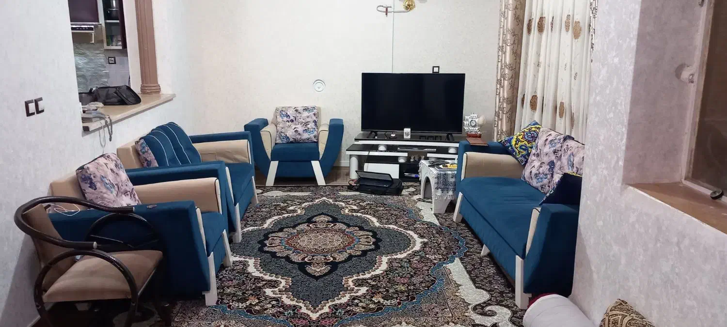 ساختمان مسکونی ویلایی یک طبقه مستقل|فروش خانه و ویلا|شیراز, شهرک قمشه|دیوار