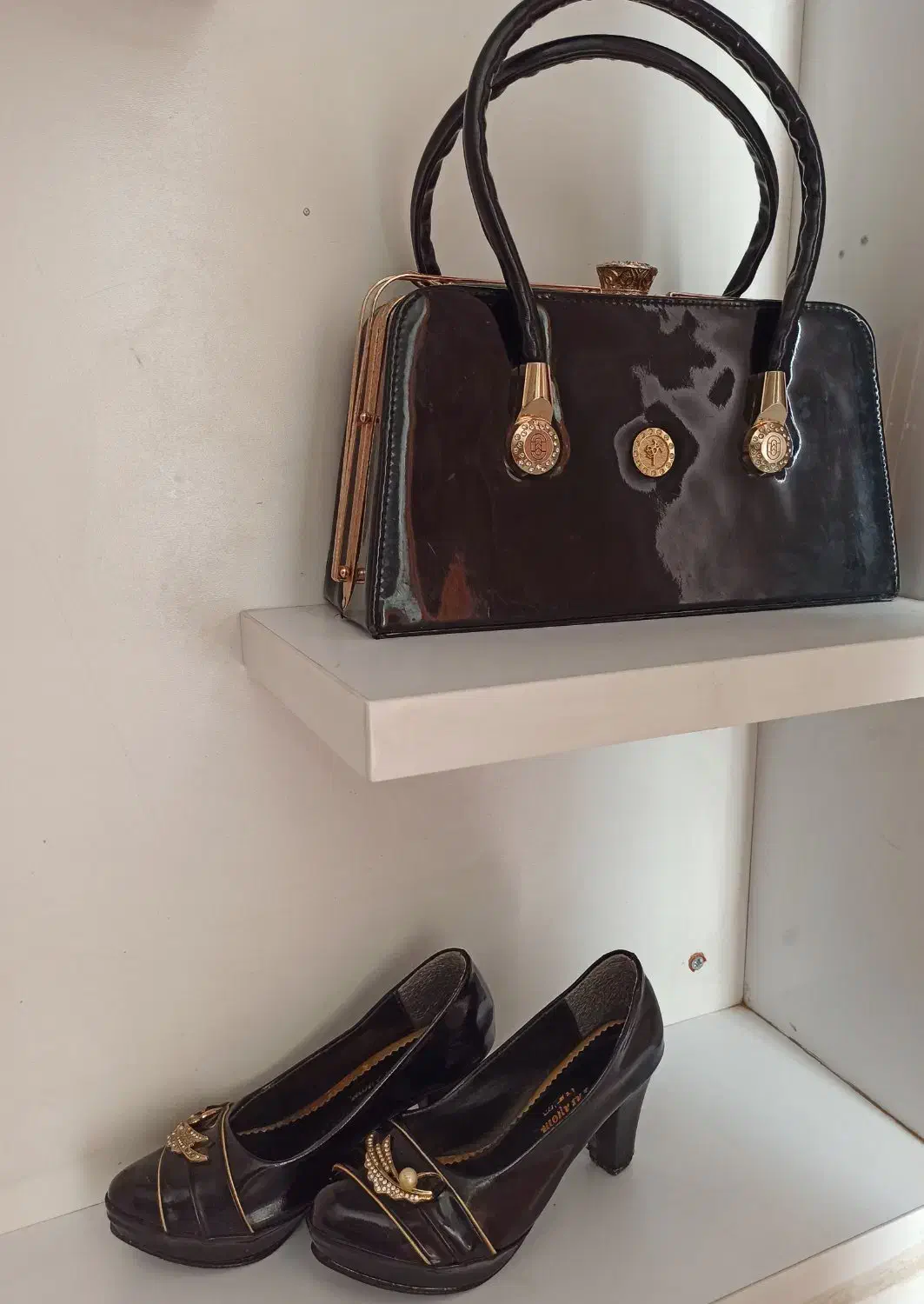 کیف و کفش مجلسی|کیف، کفش، کمربند|بجنورد, |دیوار