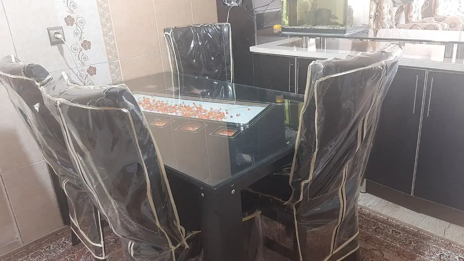 میز نهار خوری|میز و صندلی غذاخوری|سقز, |دیوار