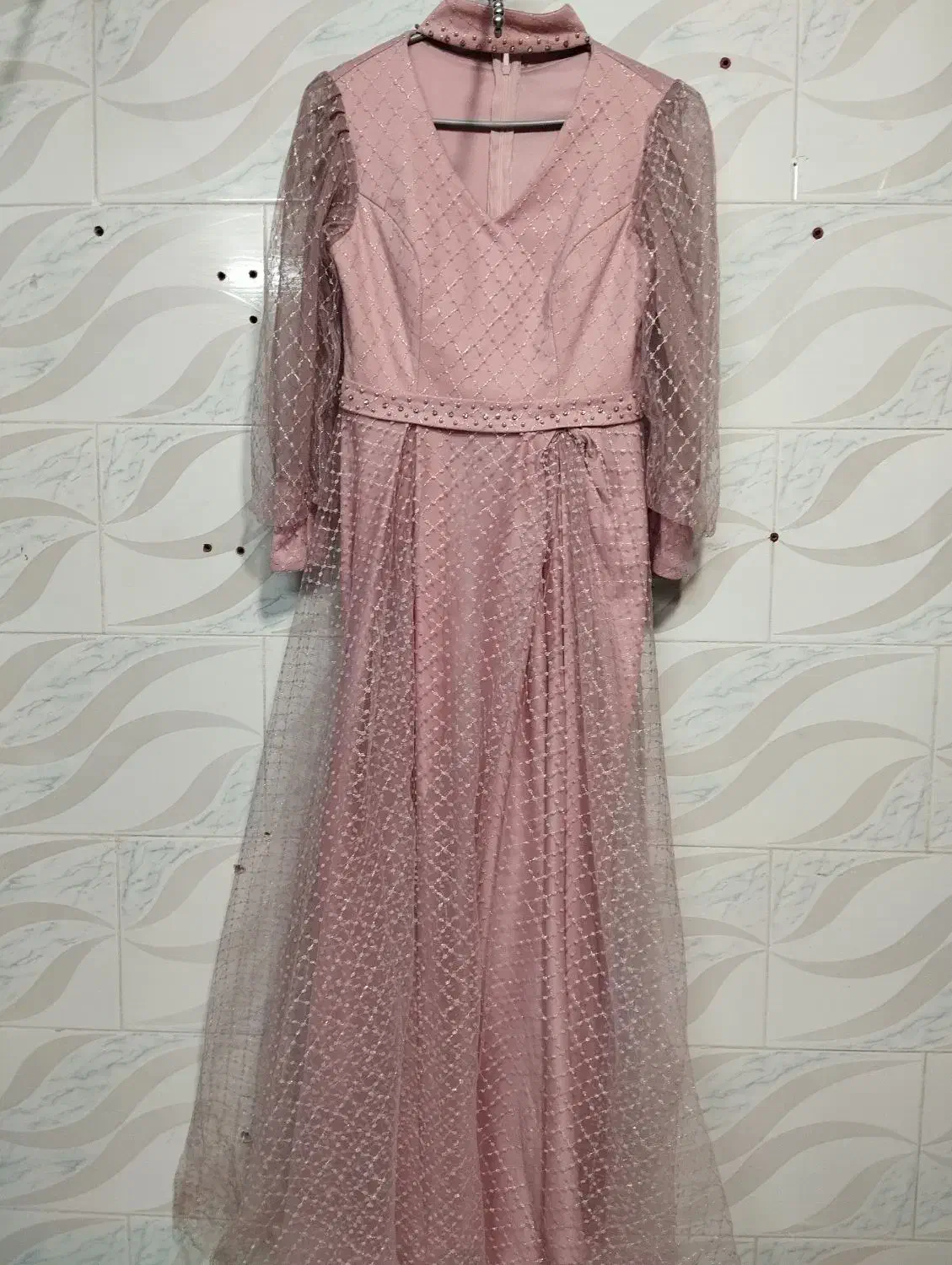 لباس|لباس|اسفراین, |دیوار