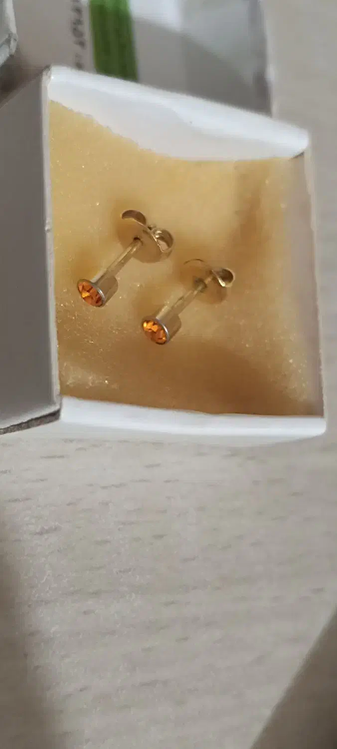 گوشواره|بدلیجات|شیروان (خراسان), |دیوار