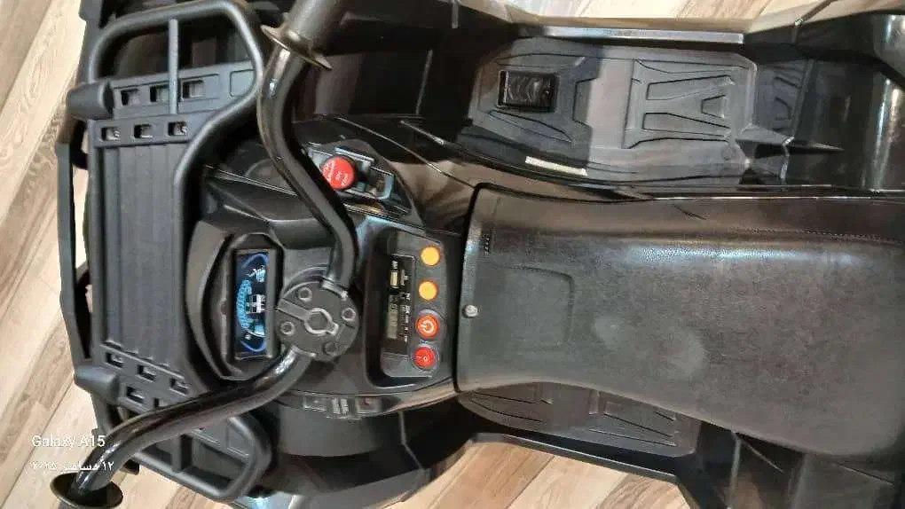 ماشین شارژی|اسباببازی بچه|لاهیجان, انقلاب|دیوار