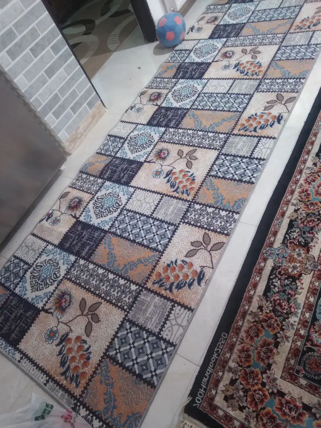 فرش گلیم کناری یا راه پله یا راه رو|فرش|لنگرود, |دیوار