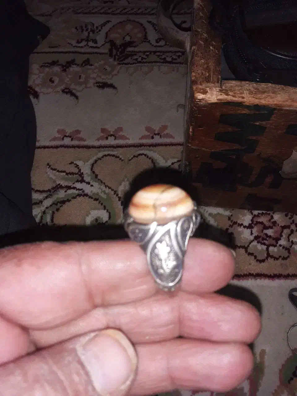 انگشتر نقرهانگشتر|جواهرات|هشتگرد, گلسار|دیوار