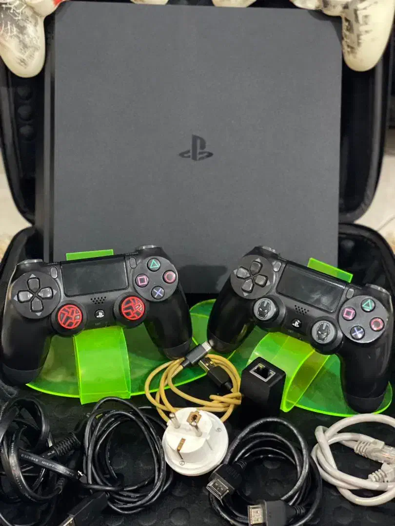 ps4 اسلیم در حد نو 1 ترابایت|کنسول، بازی ویدئویی و آنلاین|تهران, شهرک طالقانی|دیوار