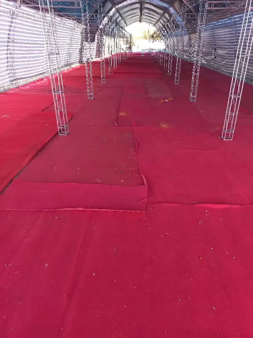 فروش موکت قرمز  کارکرده نمایشگاهی|موکت|ساوه, |دیوار