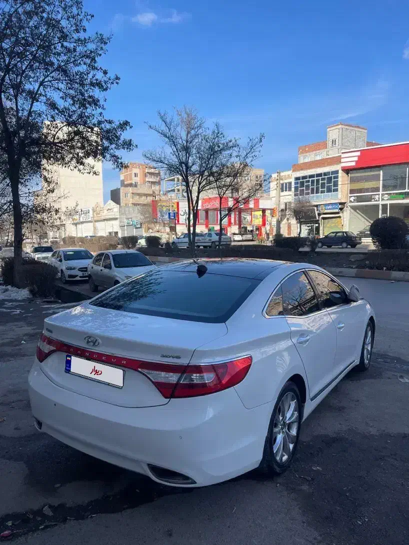 ازرا گرنجور مدل ۲۰۱۳|خودرو سواری و وانت|اردبیل, |دیوار