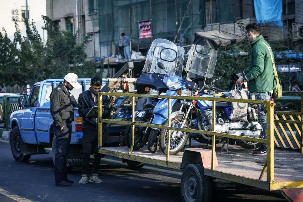 استخدام راننده نیسان برای کفی موتور|استخدام حمل و نقل|تهران, امیریه|دیوار