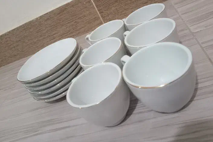 فنجون نعلبکی قهوه خوری لبه طلایی کاملا نو|ظروف سرو و پذیرایی|رشت, انصاری|دیوار