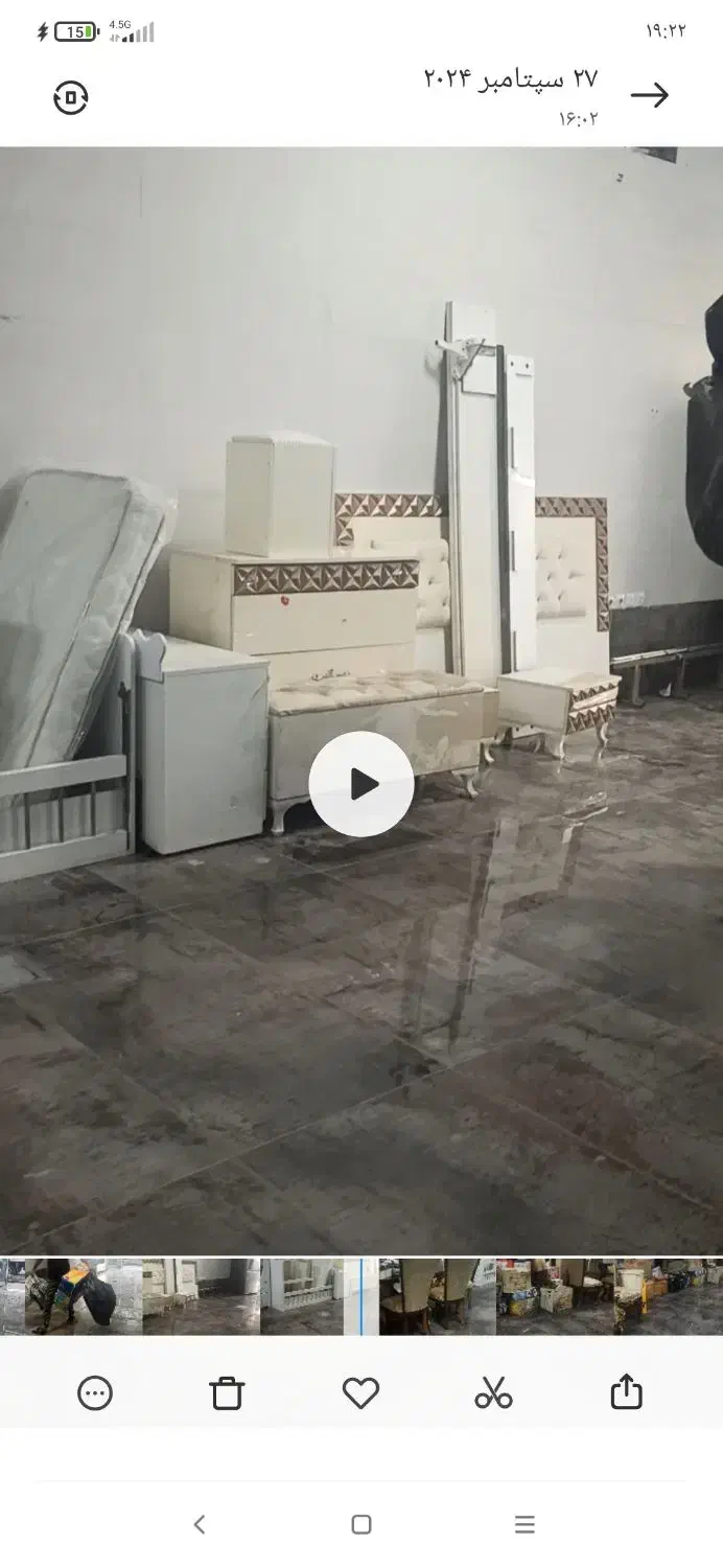 تخت و کمد دراور میز آینه عسلی و پاتختی|تخت و سرویس خواب|برخوار, |دیوار