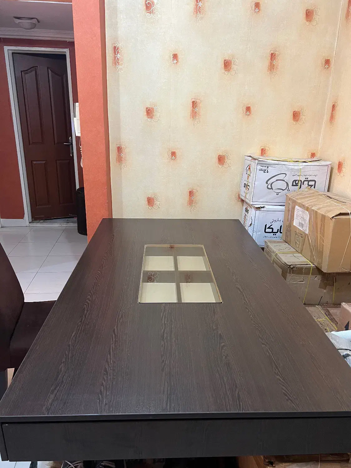 میز ناهار خوری ۶ نفره یا میز تکی|میز و صندلی غذاخوری|شیراز, چوگیاه‎|دیوار