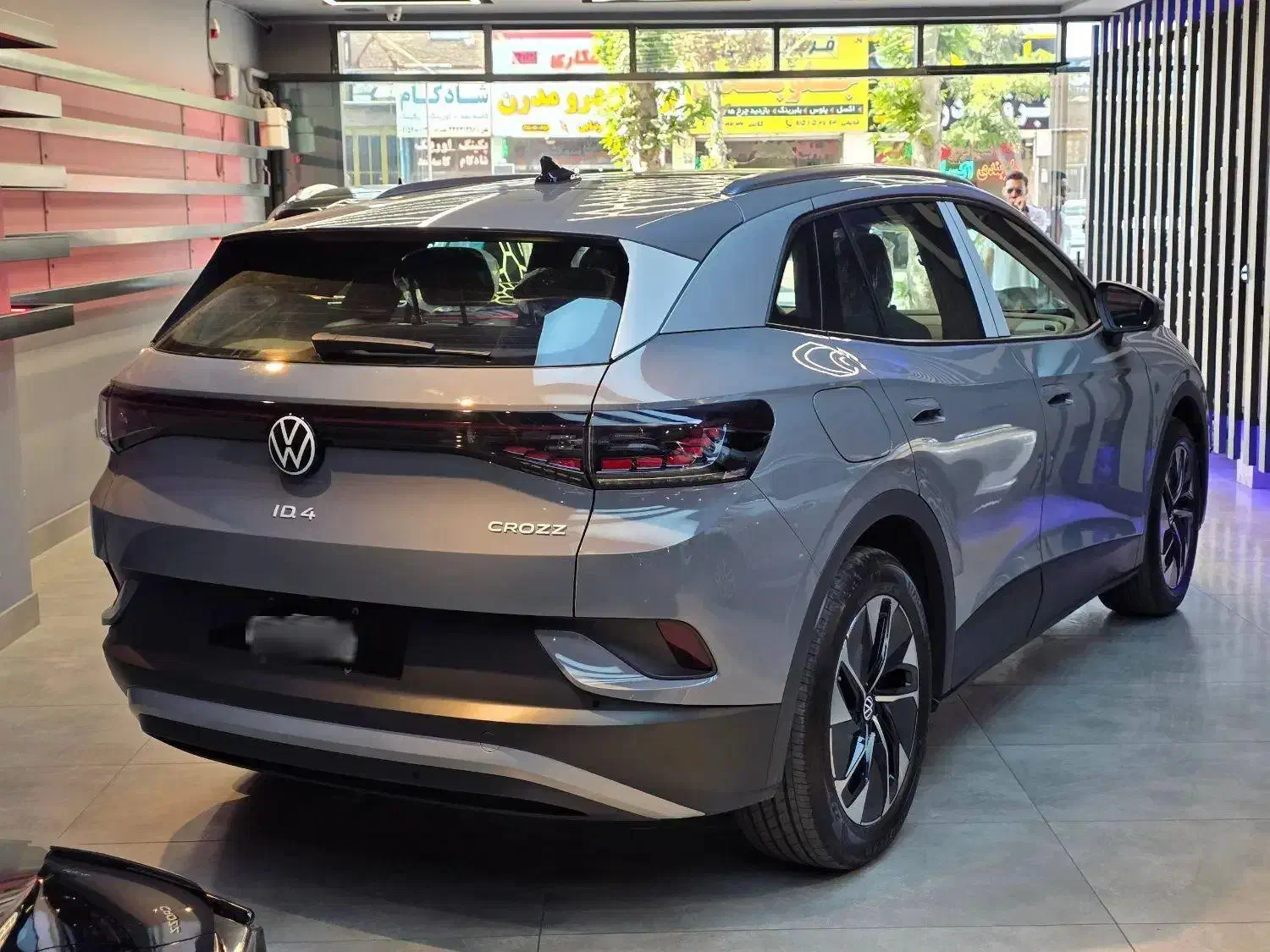 فولکس ID4 مدل 2025|خودرو سواری و وانت|مشهد, کوشش|دیوار