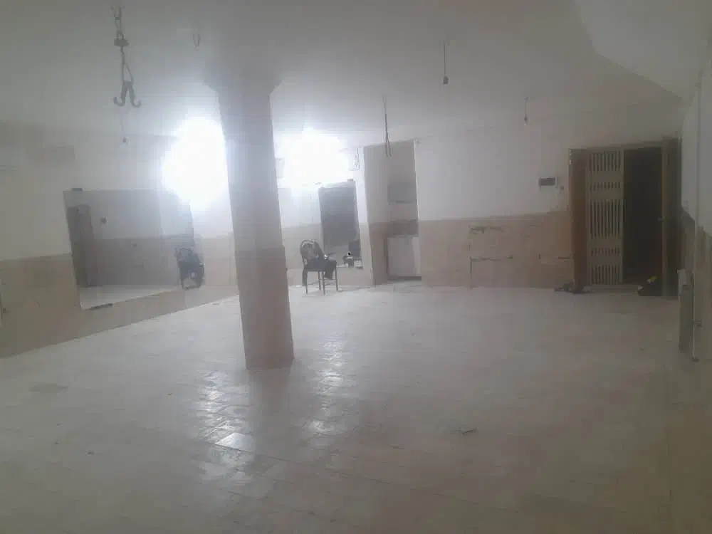 ۱۰۰متر پیلوت خیابان ۲۴اذر نزدیک به شریعتی|اجارهٔ مغازه و غرفه|کرمان, |دیوار