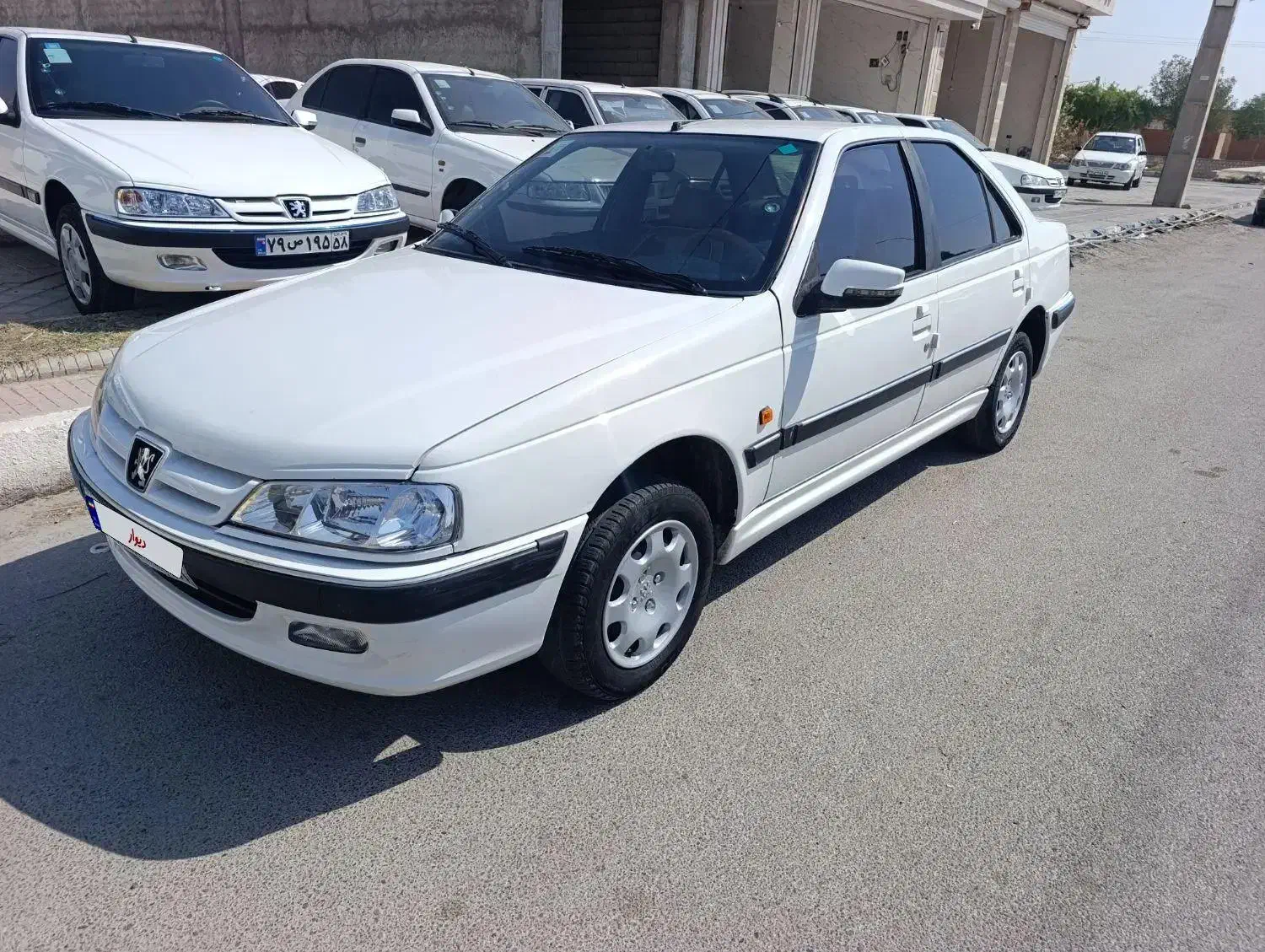 پارس 88 درحدصفر در مجموعه اتو گالری عادل حاجیانی|خودرو سواری و وانت|خورموج, |دیوار