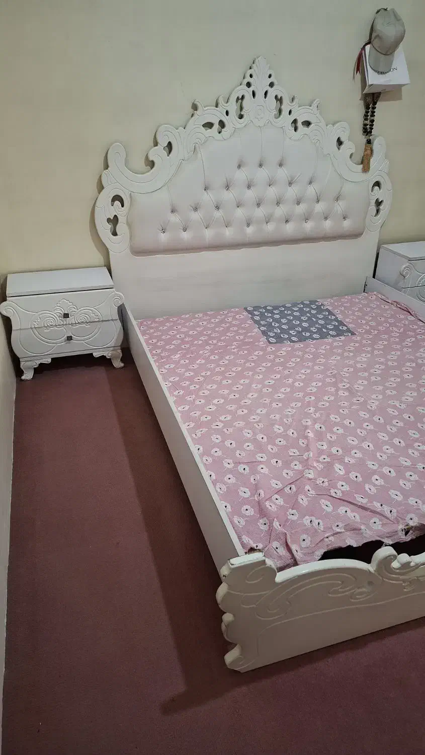 تختخواب دونفره|تخت و سرویس خواب|کرج, حصارک بالا|دیوار