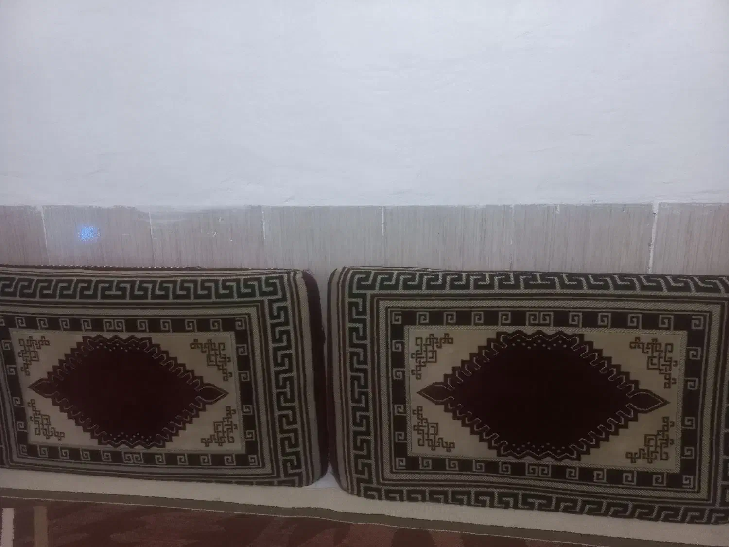 چهار عدد پشتی|پشتی|کرج, خرمدشت|دیوار