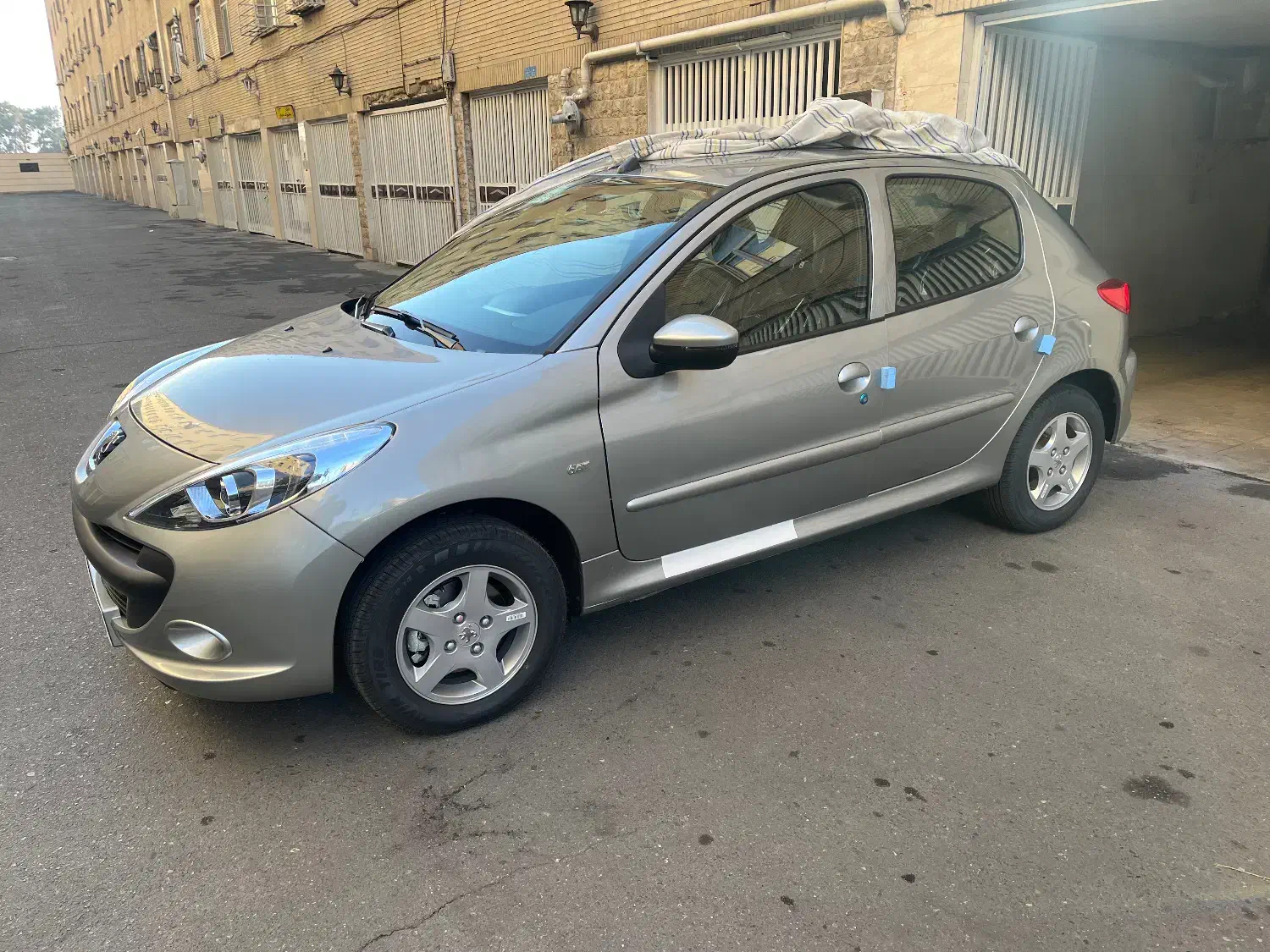 ۲۰۷ تیتانیوم اتوماتیک فلز|خودرو سواری و وانت|ری, علایین|دیوار