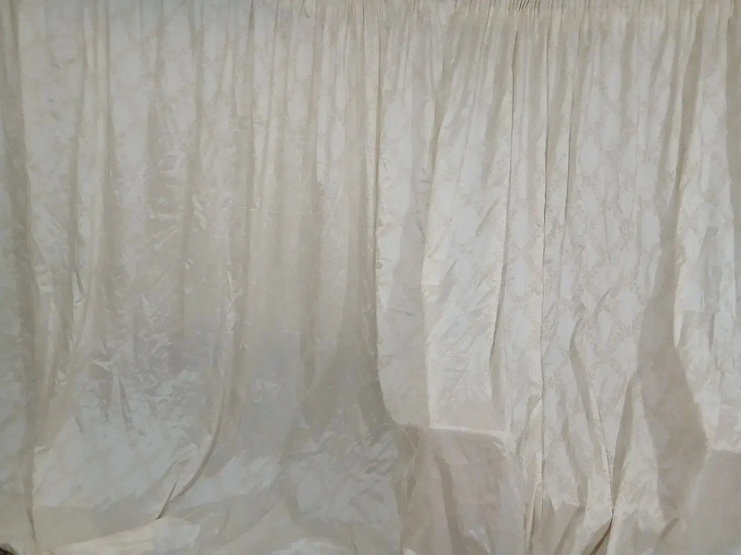 پرده|پرده، رانر، رومیزی|محمدشهر, همایون ویلا|دیوار