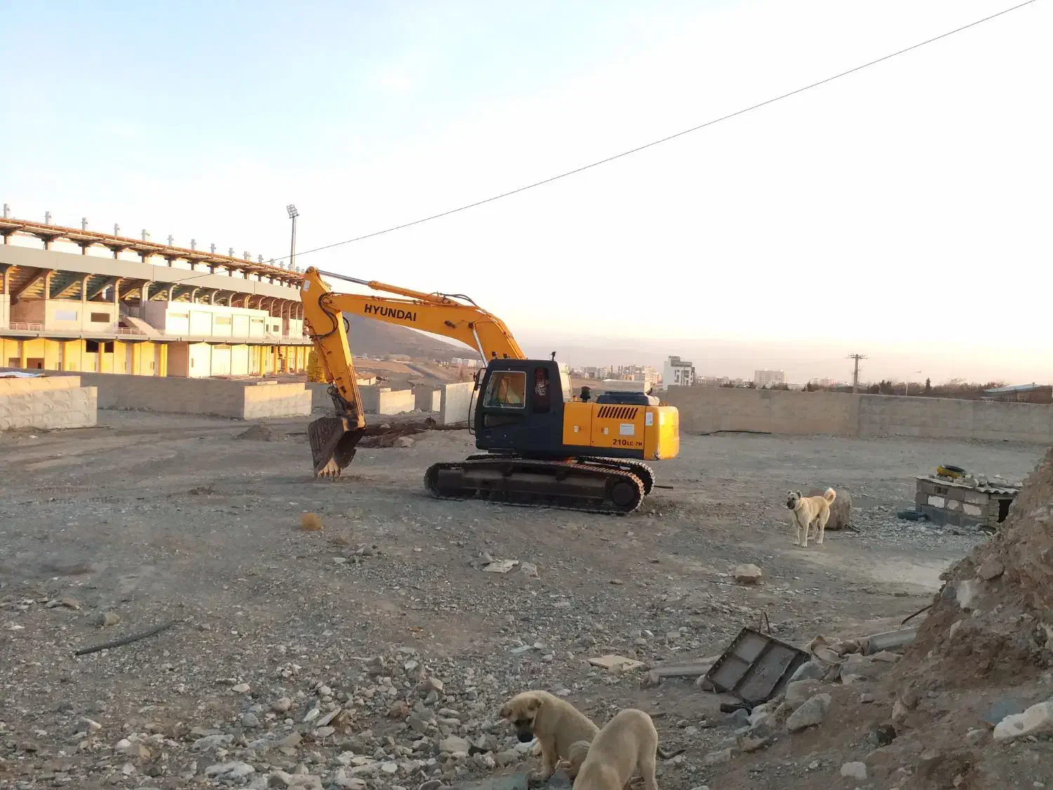 بیل هیوندای ۲۱۰مدل ۲۱۱|خودرو سنگین|زنجان, |دیوار