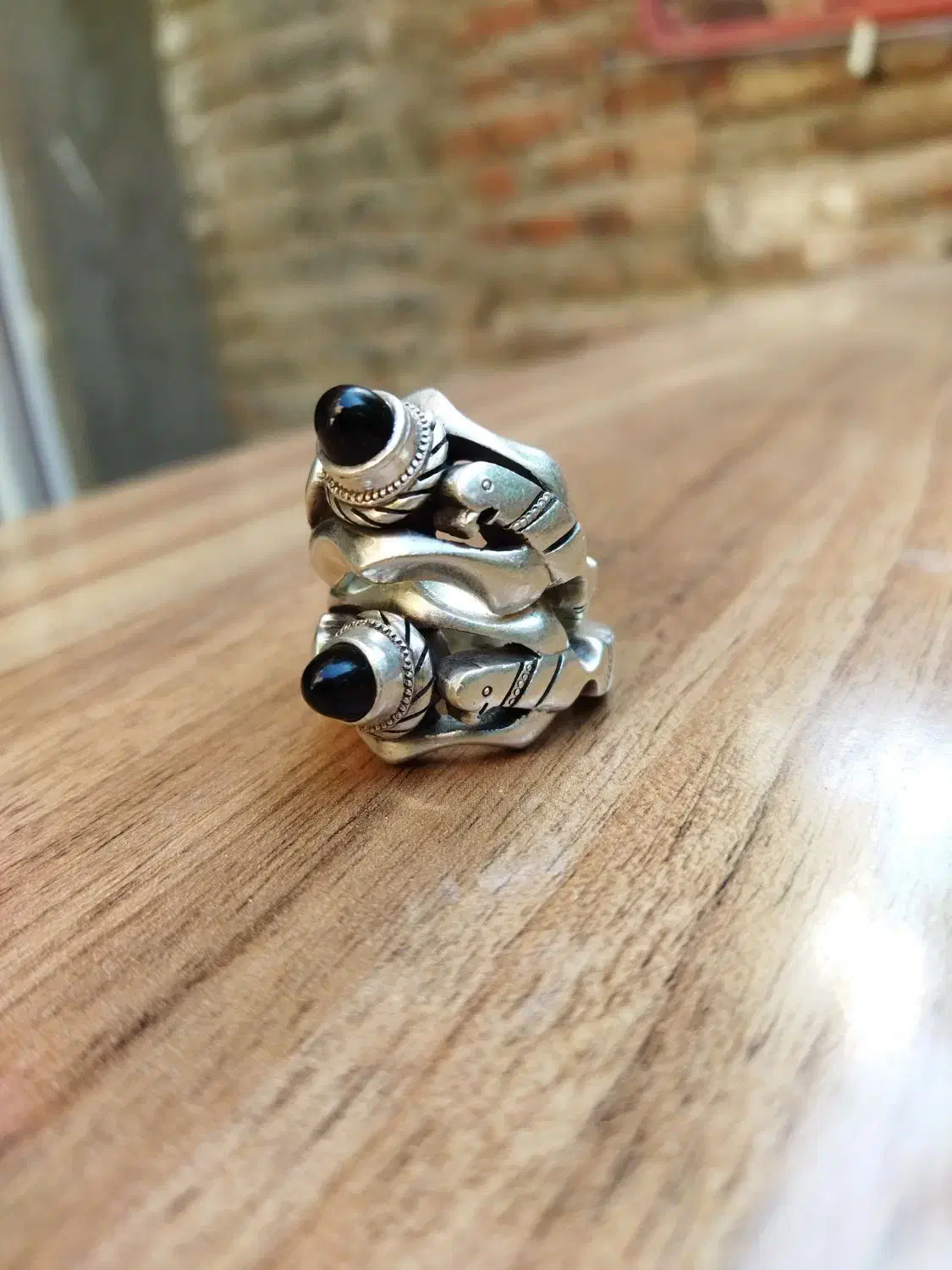 انگشتره عقاب|جواهرات|اسکو, |دیوار