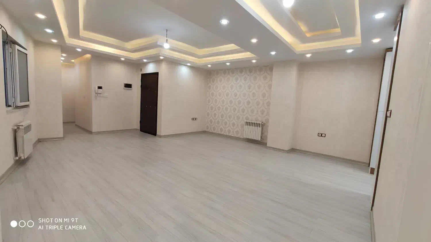 فروش واحد 97متری سنددار در رشت معلم فلاحتی|فروش آپارتمان|رشت, آزادگان|دیوار