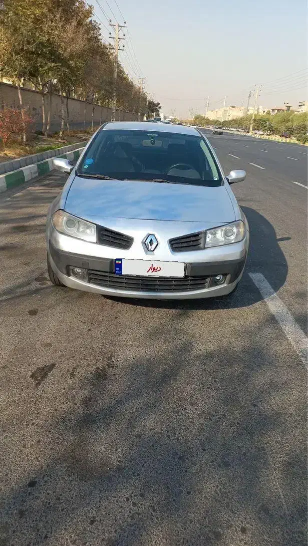 مگان نقره ای ۱۶۰۰ مدل ۲۰۰۸|خودرو سواری و وانت|همدان, |دیوار